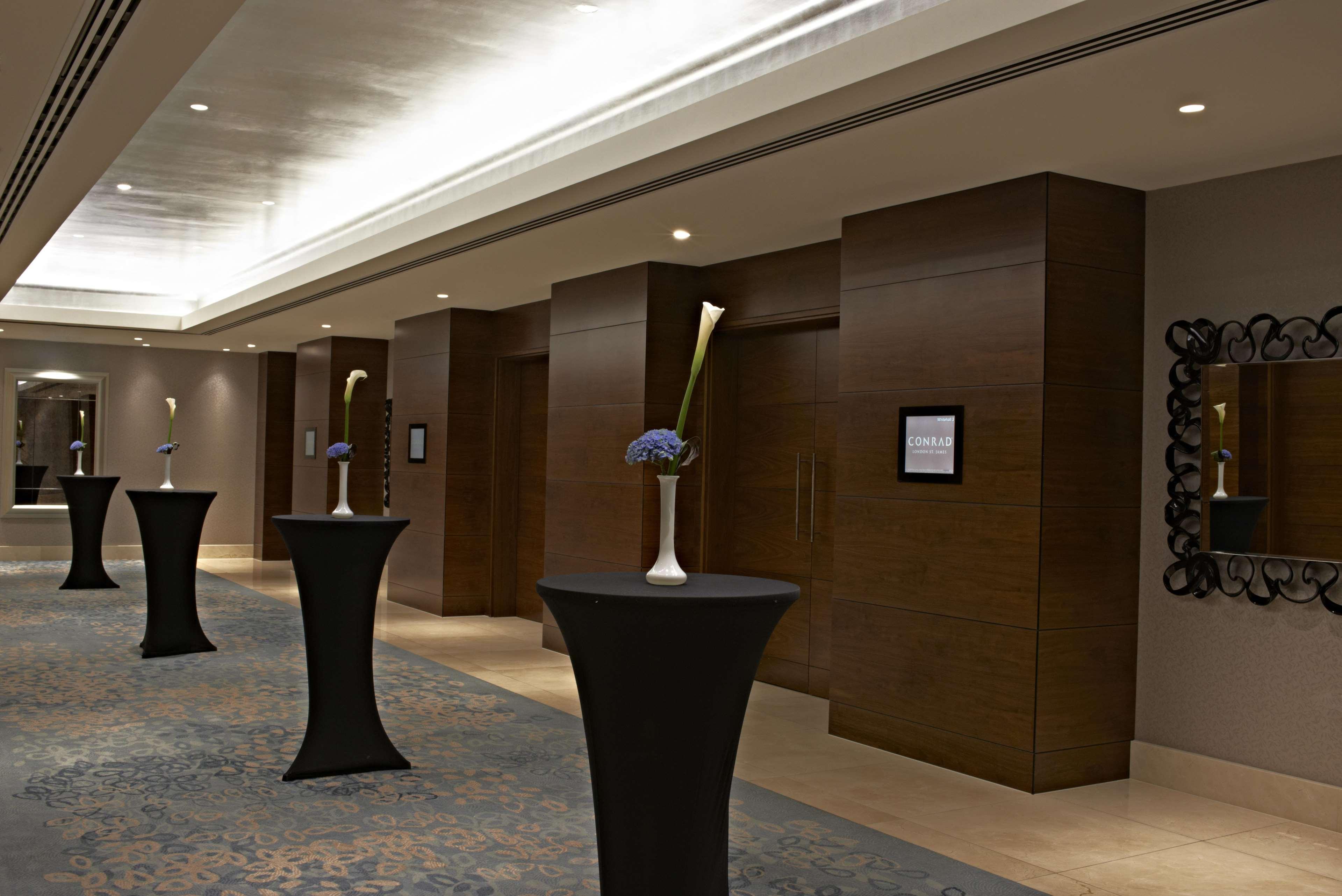 Doubletree By Hilton Guangzhou-Free Shuttle Bus To Canton Fair Complex & Overseas Buyer Registration Services During Canton Fair Period Exterior foto