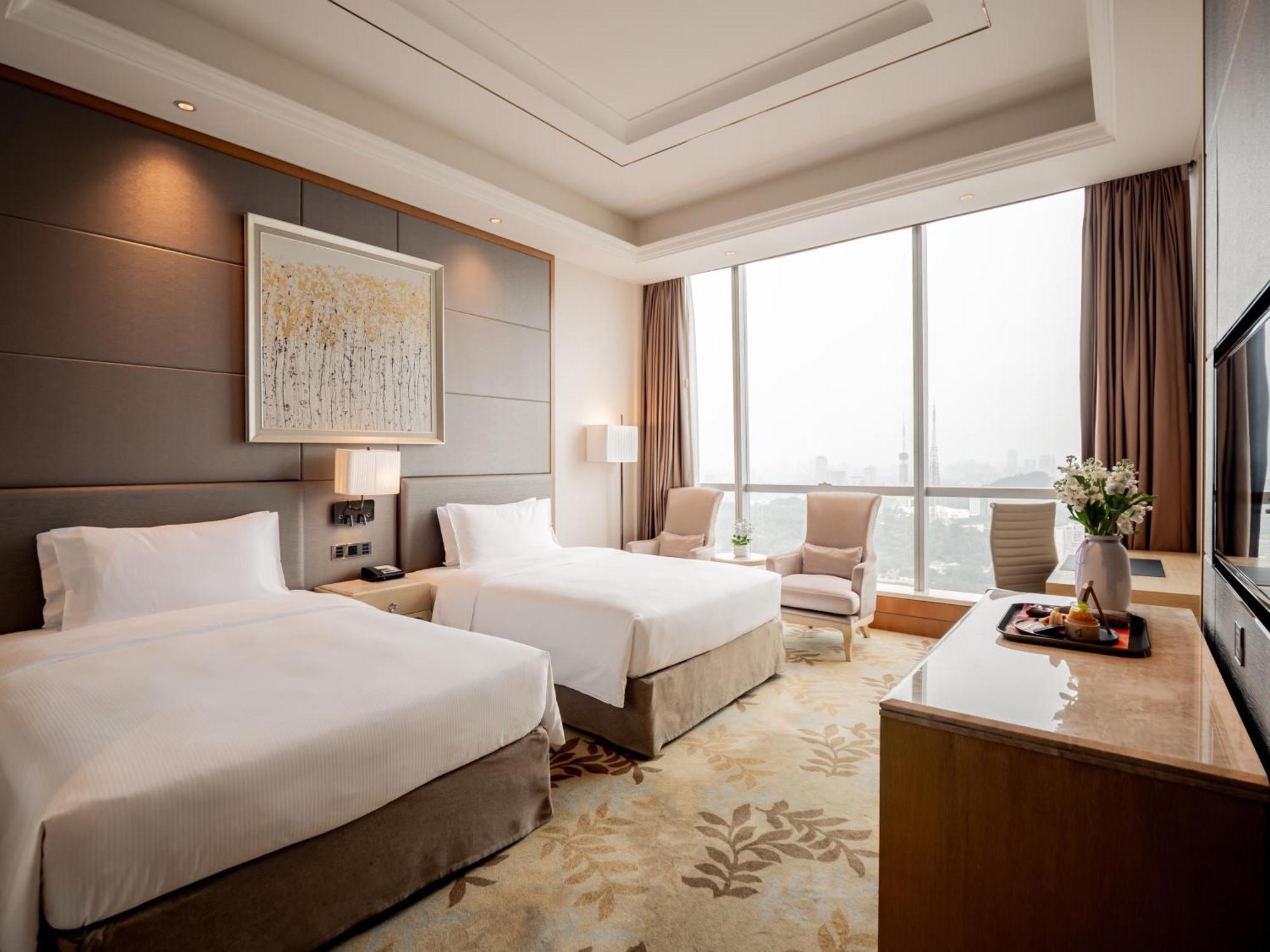 Doubletree By Hilton Guangzhou-Free Shuttle Bus To Canton Fair Complex & Overseas Buyer Registration Services During Canton Fair Period Exterior foto